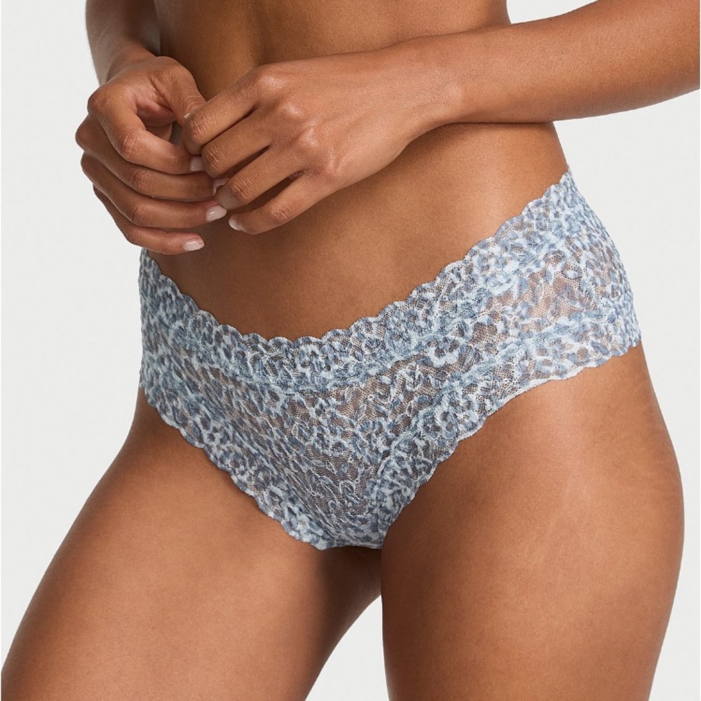 ✨Victoria’s Secret Lacie cheeky panty sz L NWT